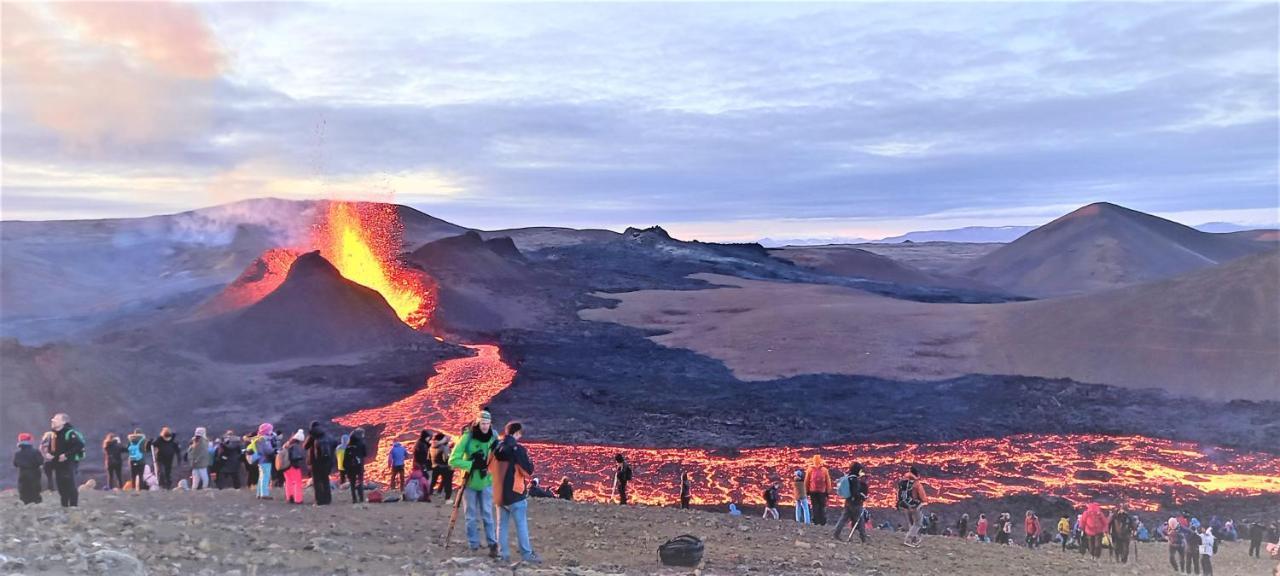 Reykjanes Guesthouse Grindavik Bagian luar foto